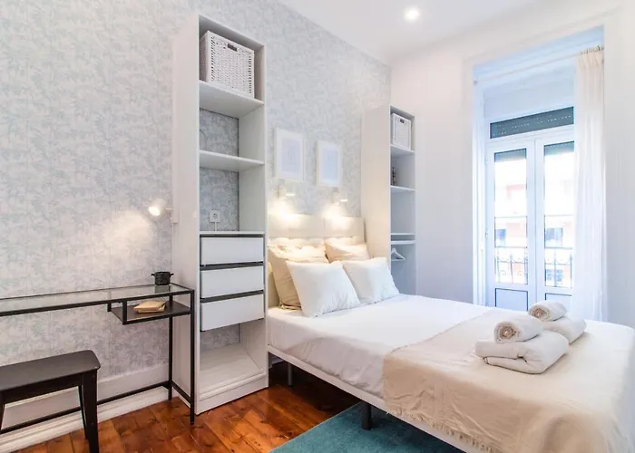 Liberdade - 7 Bedroom Διαμέρισμα